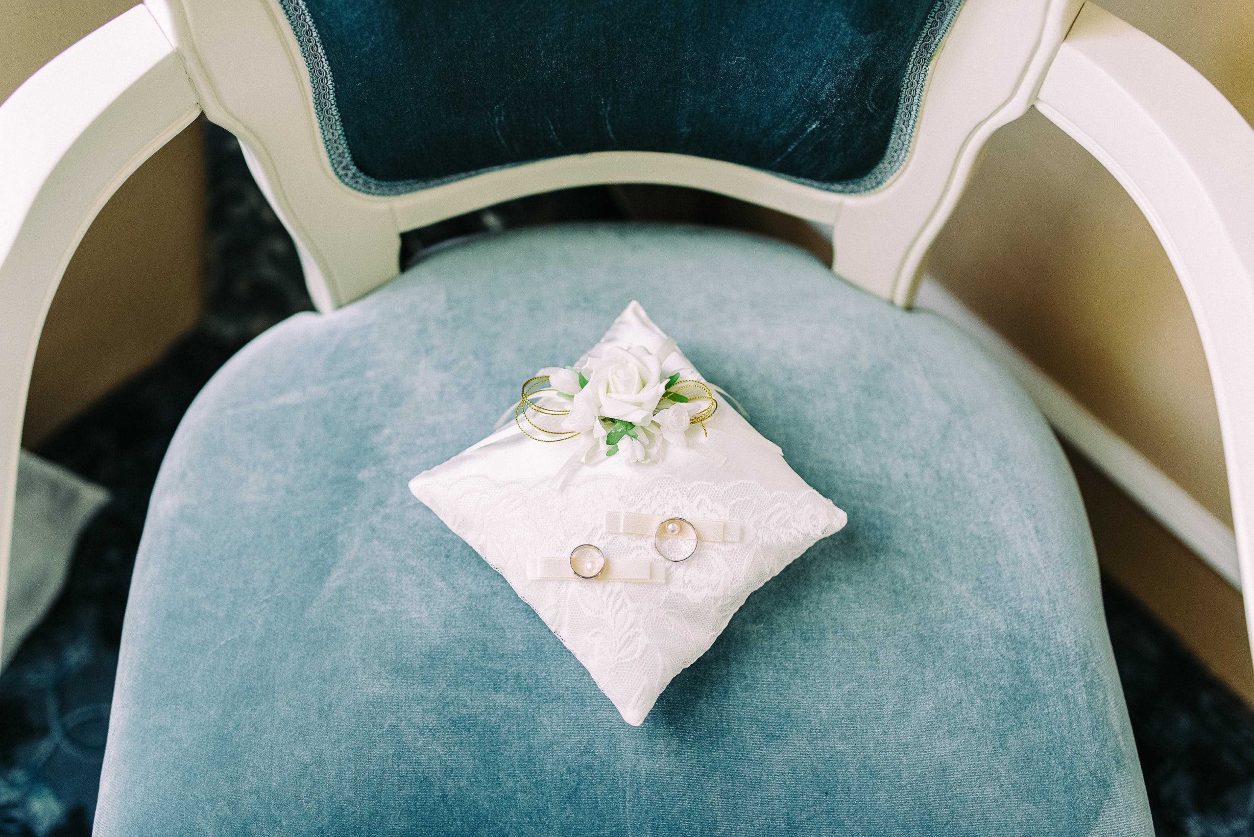 Rings on chair